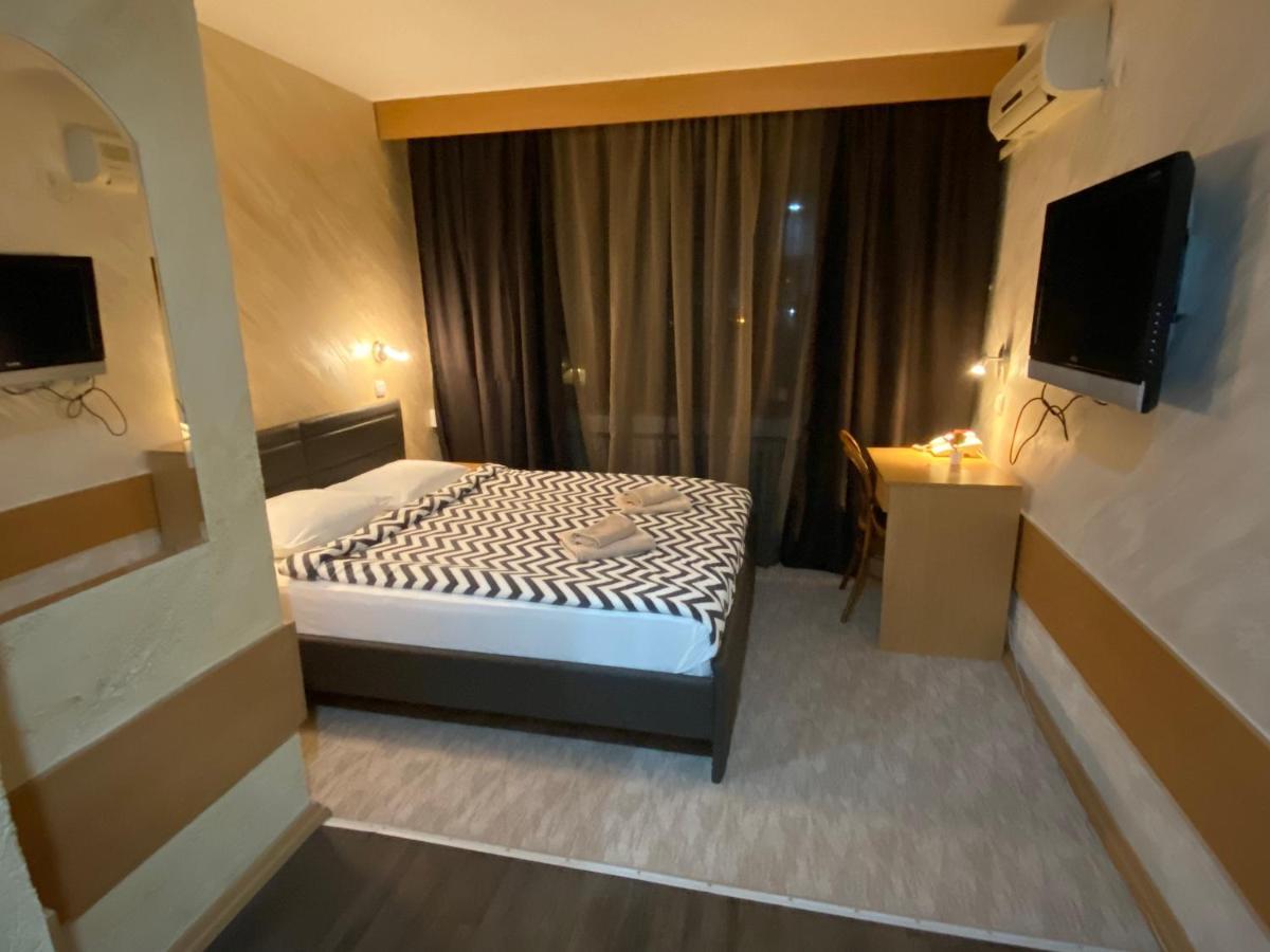 Hotel Moment Velika Plana Eksteriør billede