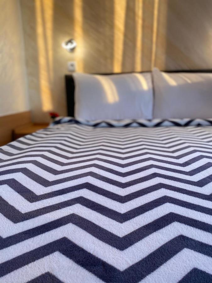 Hotel Moment Velika Plana Eksteriør billede